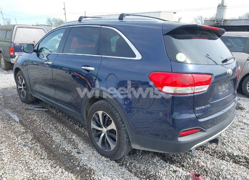 Photo 3 of 2017 Kia Sorento 3.3L EX (VIN 5XYPH4A55HG301314)