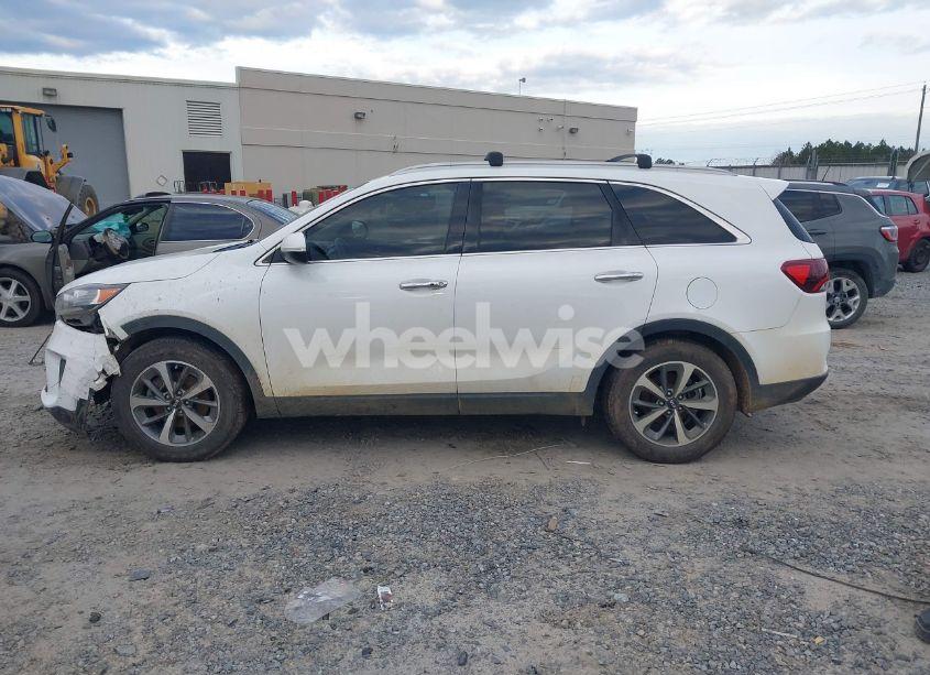 Photo 14 of 2019 Kia Sorento 3.3L EX (VIN 5XYPH4A55KG498248)