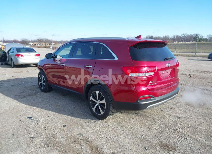 Photo 3 of 2016 Kia Sorento 3.3L EX (VIN 5XYPH4A56GG105722)