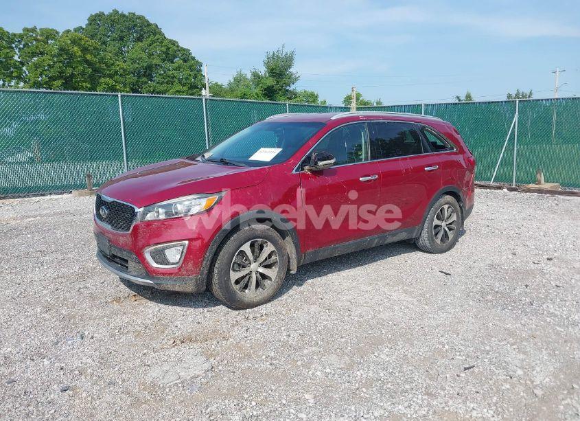 Photo 2 of 2017 Kia Sorento 3.3L EX (VIN 5XYPH4A56HG297936)