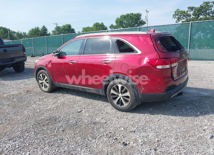 Photo 3 of 2017 Kia Sorento 3.3L EX (VIN 5XYPH4A56HG297936)