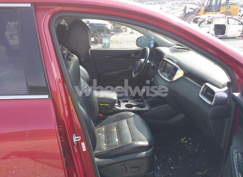 Photo 5 of 2017 Kia Sorento 3.3L EX (VIN 5XYPH4A56HG297936)
