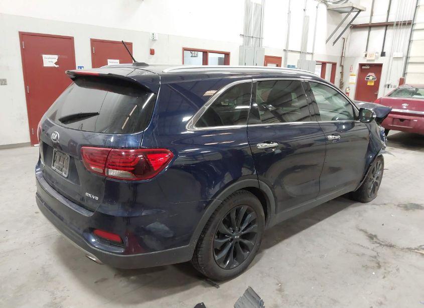 Photo 4 of 2020 Kia Sorento 3.3L EX (VIN 5XYPH4A56LG703416)