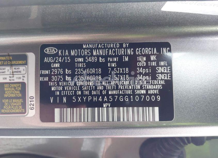 Photo 9 of 2016 Kia Sorento 3.3L EX (VIN 5XYPH4A57GG107009)