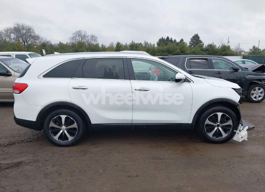 Photo 12 of 2017 Kia Sorento 3.3L EX (VIN 5XYPH4A57HG203255)