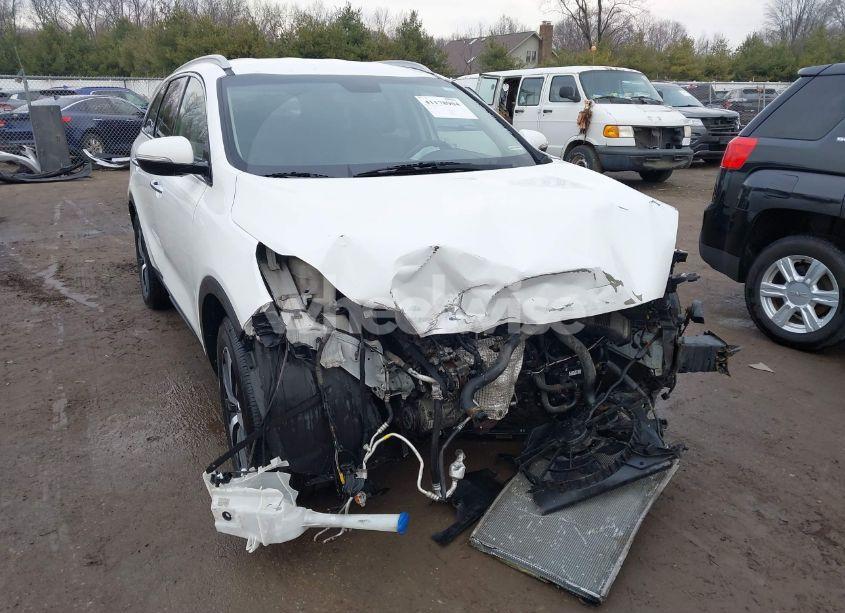 Photo 6 of 2017 Kia Sorento 3.3L EX (VIN 5XYPH4A57HG203255)