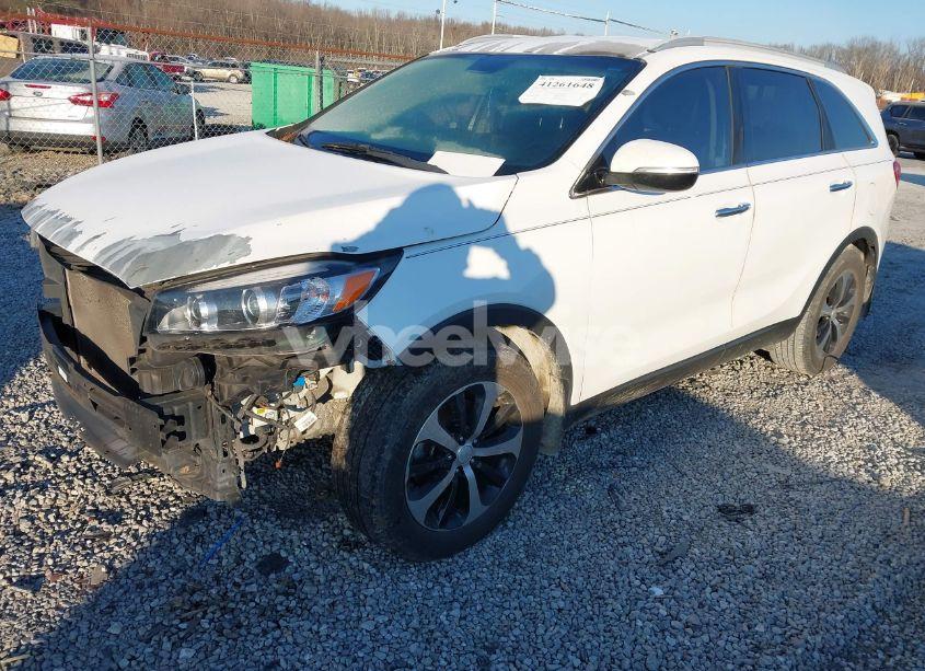 Photo 2 of 2017 Kia Sorento 3.3L EX (VIN 5XYPH4A57HG231895)