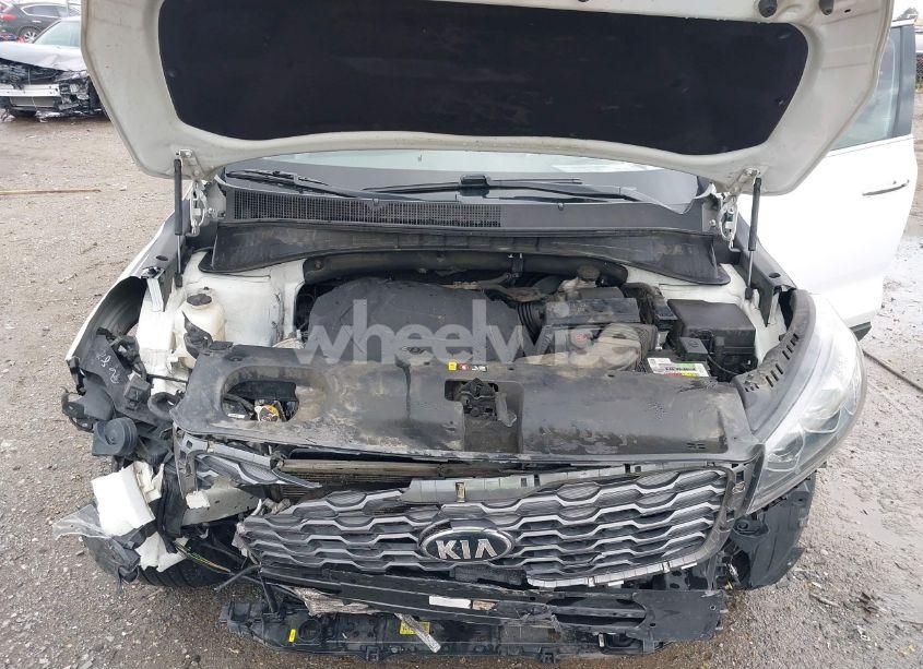 Photo 10 of 2019 Kia Sorento 3.3L EX (VIN 5XYPH4A57KG502493)