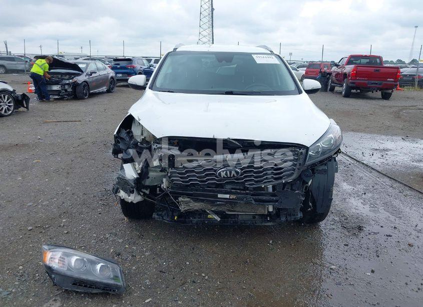 Photo 12 of 2019 Kia Sorento 3.3L EX (VIN 5XYPH4A57KG502493)