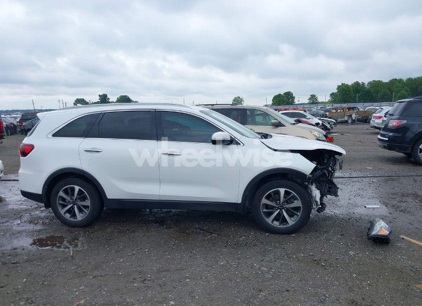 Photo 13 of 2019 Kia Sorento 3.3L EX (VIN 5XYPH4A57KG502493)
