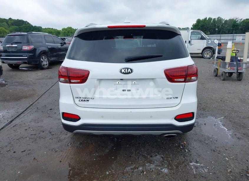 Photo 16 of 2019 Kia Sorento 3.3L EX (VIN 5XYPH4A57KG502493)