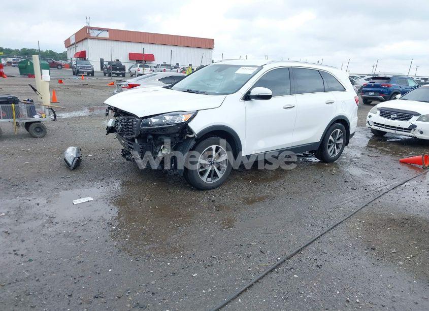 Photo 2 of 2019 Kia Sorento 3.3L EX (VIN 5XYPH4A57KG502493)