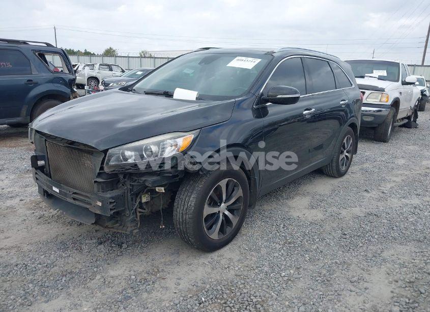 Photo 2 of 2018 Kia Sorento 3.3L EX (VIN 5XYPH4A58JG365627)