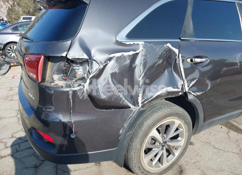 Photo 17 of 2019 Kia Sorento 3.3L EX (VIN 5XYPH4A58KG541318)