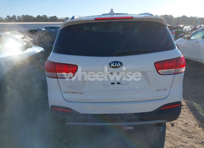 Photo 16 of 2016 Kia Sorento 3.3L EX (VIN 5XYPH4A59GG105262)