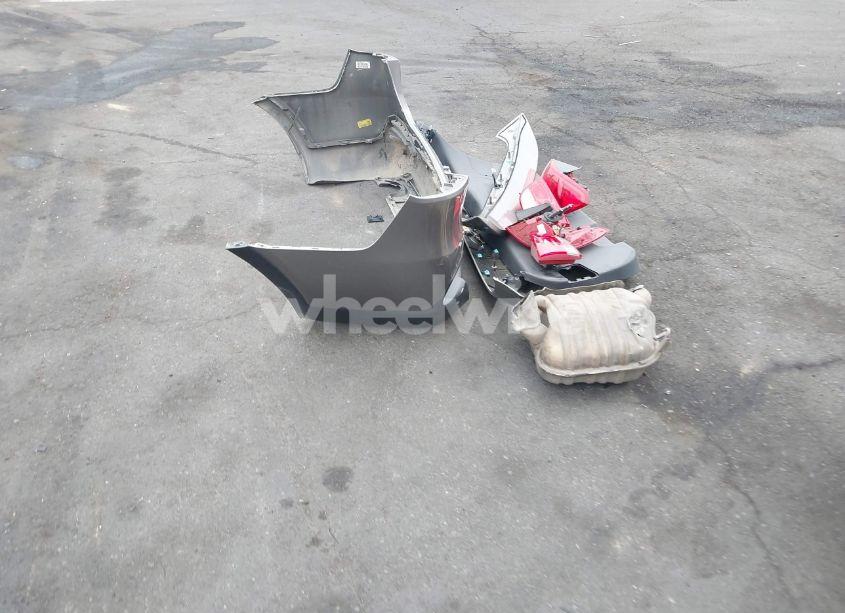 Photo 12 of 2018 Kia Sorento 3.3L EX (VIN 5XYPH4A59JG394960)