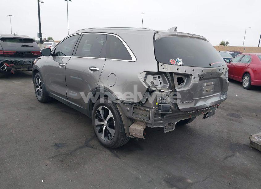 Photo 15 of 2018 Kia Sorento 3.3L EX (VIN 5XYPH4A59JG394960)