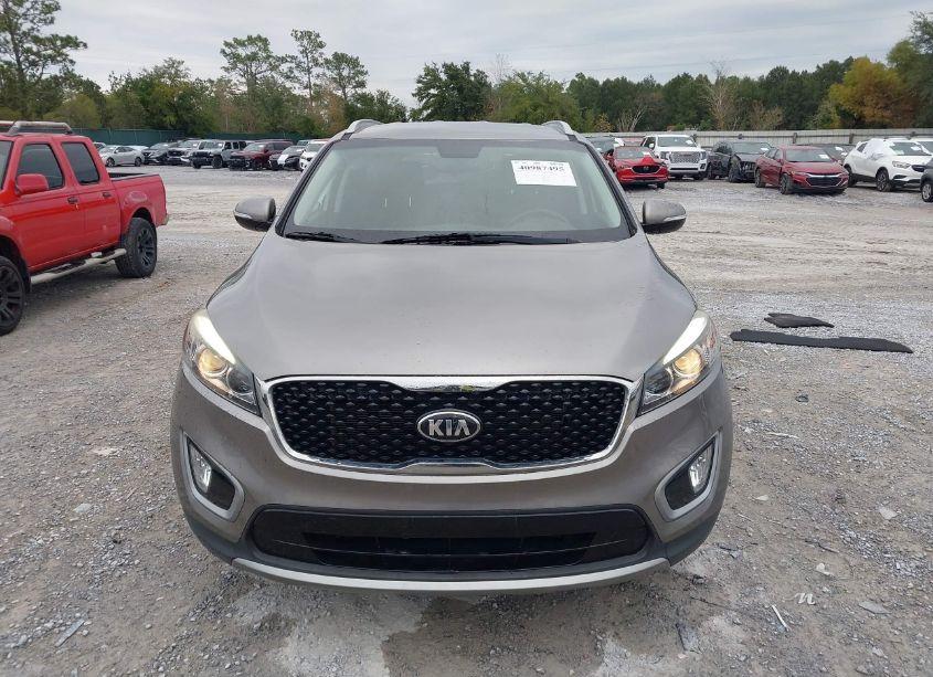 Photo 12 of 2018 Kia Sorento 3.3L EX (VIN 5XYPH4A59JG420358)
