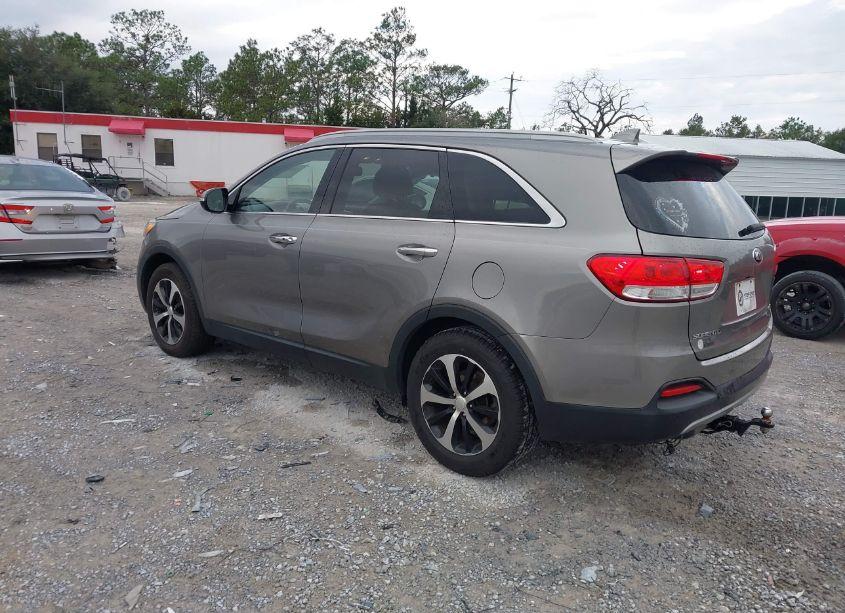 Photo 3 of 2018 Kia Sorento 3.3L EX (VIN 5XYPH4A59JG420358)