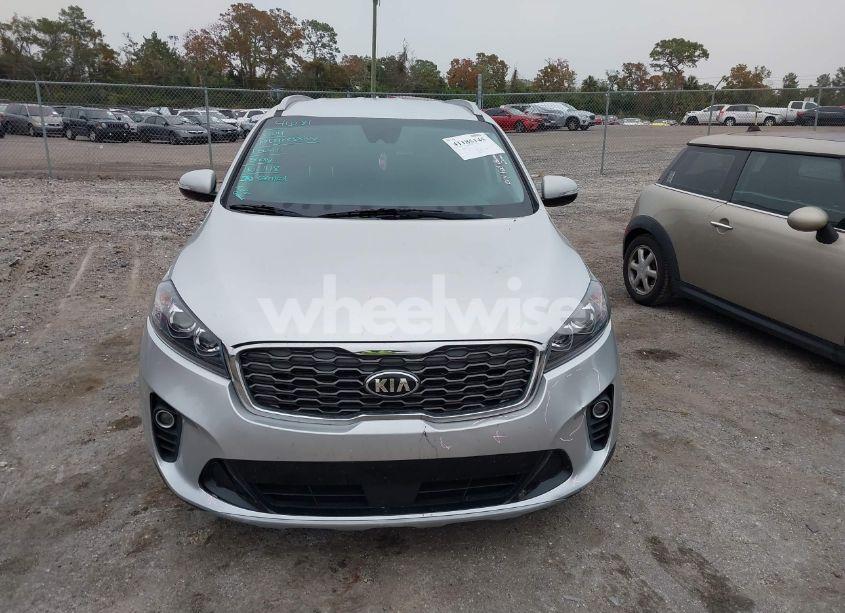 Photo 13 of 2019 Kia Sorento 3.3L EX (VIN 5XYPH4A59KG535351)