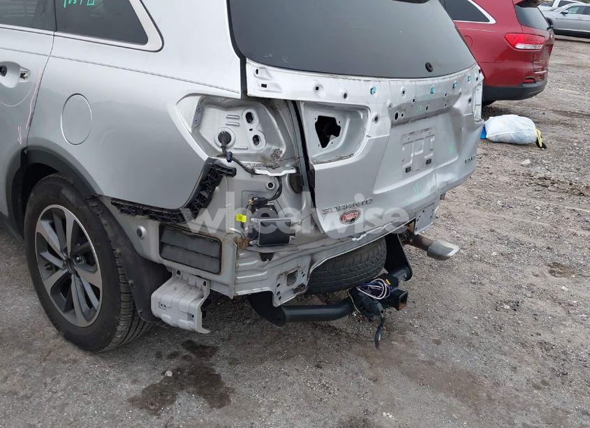 Photo 19 of 2019 Kia Sorento 3.3L EX (VIN 5XYPH4A59KG535351)