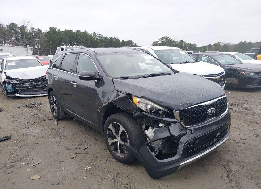 Photo 13 of 2016 Kia Sorento 3.3L EX (VIN 5XYPH4A5XGG089539)