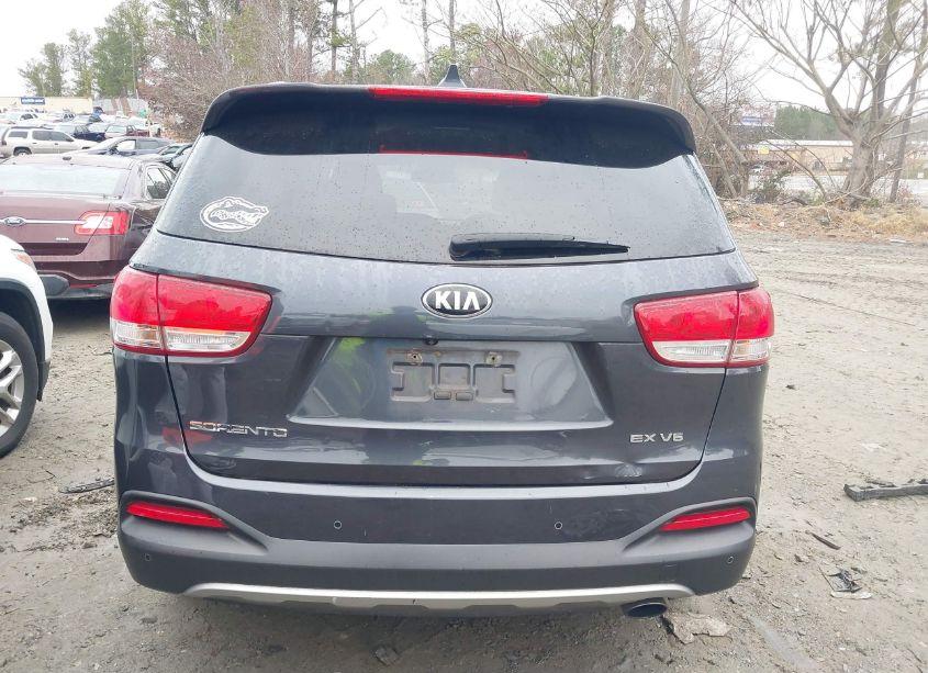 Photo 16 of 2016 Kia Sorento 3.3L EX (VIN 5XYPH4A5XGG089539)