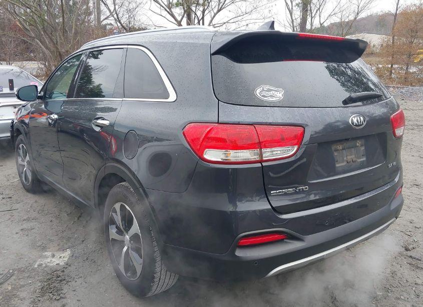 Photo 3 of 2016 Kia Sorento 3.3L EX (VIN 5XYPH4A5XGG089539)