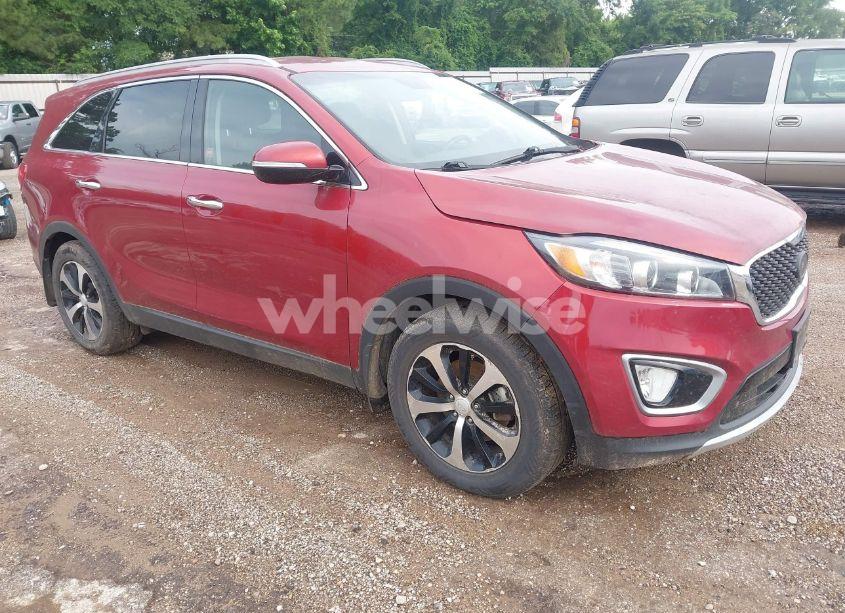 2016 Kia Sorento 3.3L EX (VIN 5XYPH4A5XGG100944) main photo