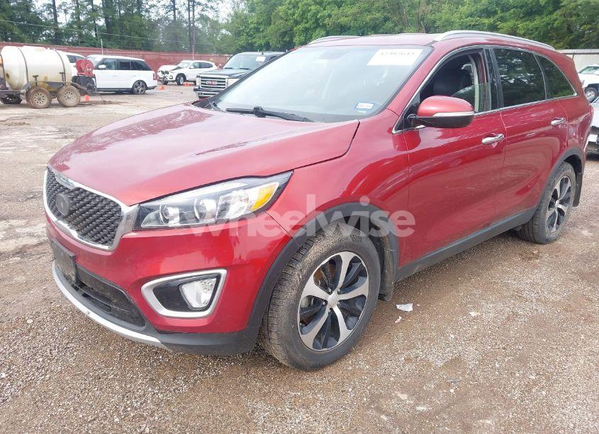 Photo 2 of 2016 Kia Sorento 3.3L EX (VIN 5XYPH4A5XGG100944)