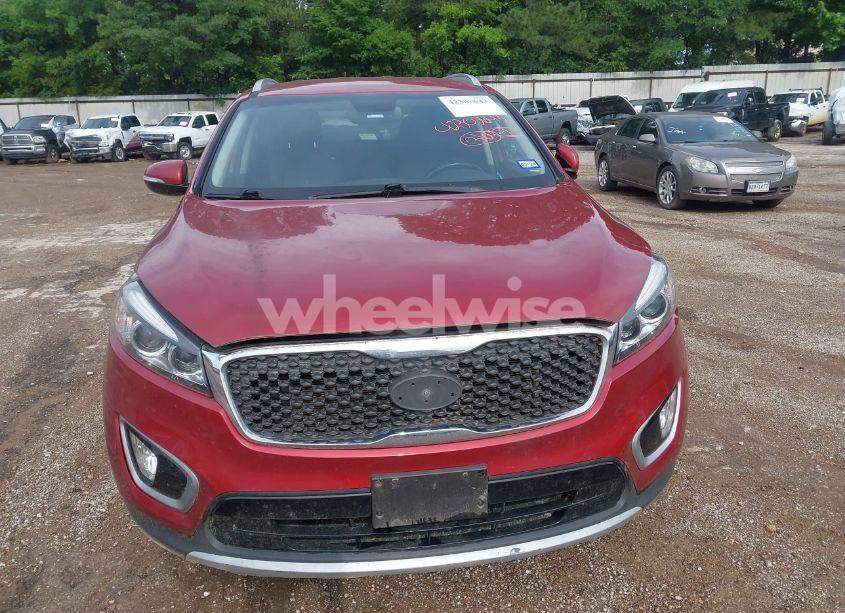 Photo 6 of 2016 Kia Sorento 3.3L EX (VIN 5XYPH4A5XGG100944)