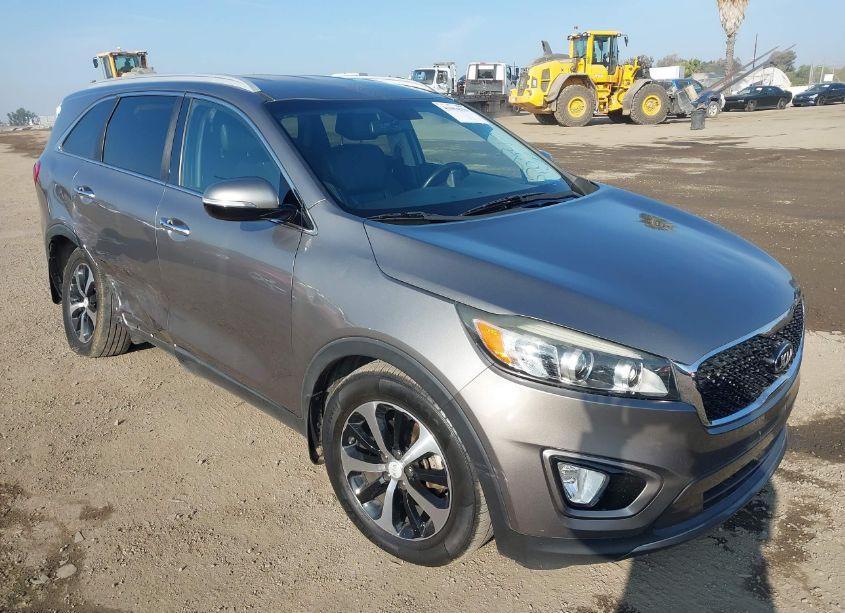 2017 Kia Sorento 3.3L EX (VIN 5XYPH4A5XHG275003) main photo
