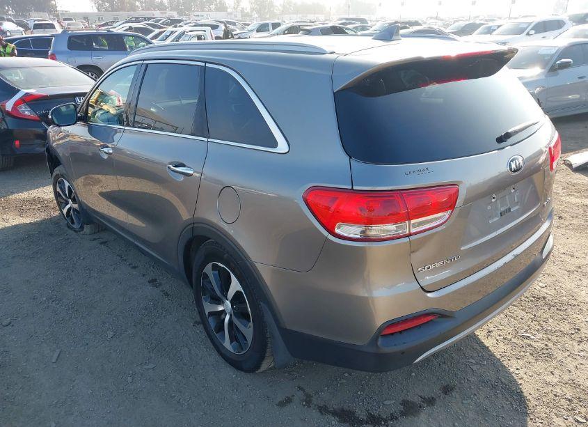 Photo 3 of 2017 Kia Sorento 3.3L EX (VIN 5XYPH4A5XHG275003)