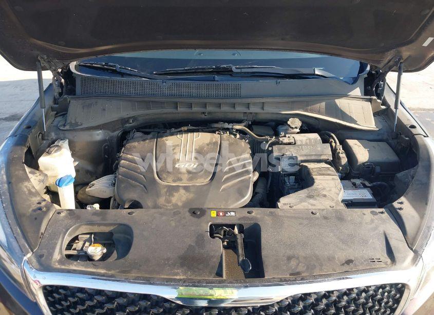 Photo 10 of 2018 Kia Sorento 3.3L EX (VIN 5XYPH4A5XJG353687)