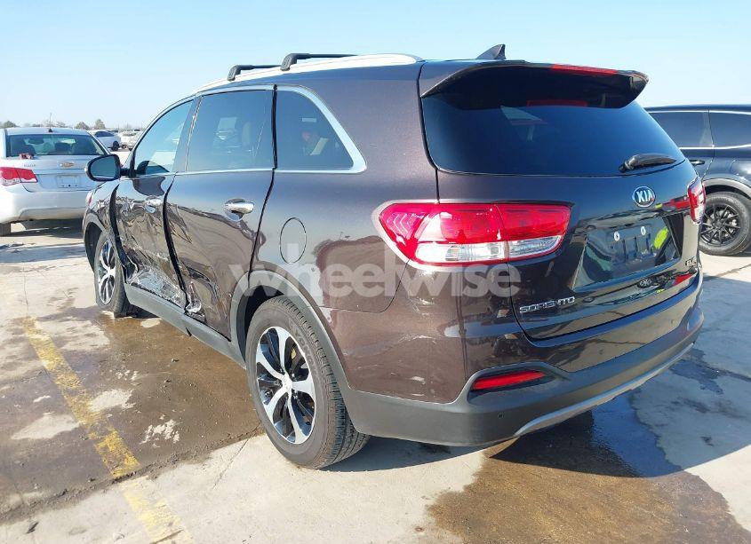 Photo 3 of 2018 Kia Sorento 3.3L EX (VIN 5XYPH4A5XJG353687)