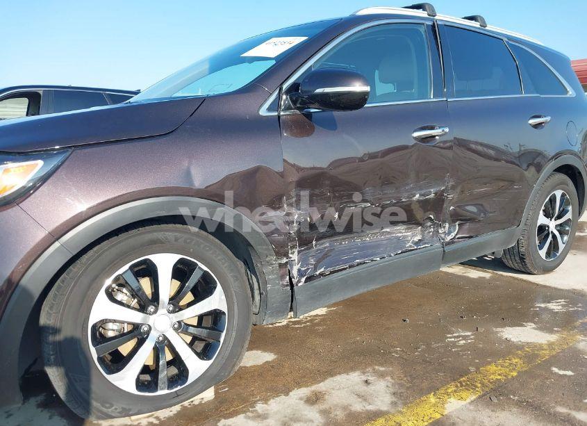 Photo 6 of 2018 Kia Sorento 3.3L EX (VIN 5XYPH4A5XJG353687)