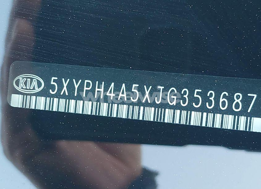 Photo 9 of 2018 Kia Sorento 3.3L EX (VIN 5XYPH4A5XJG353687)