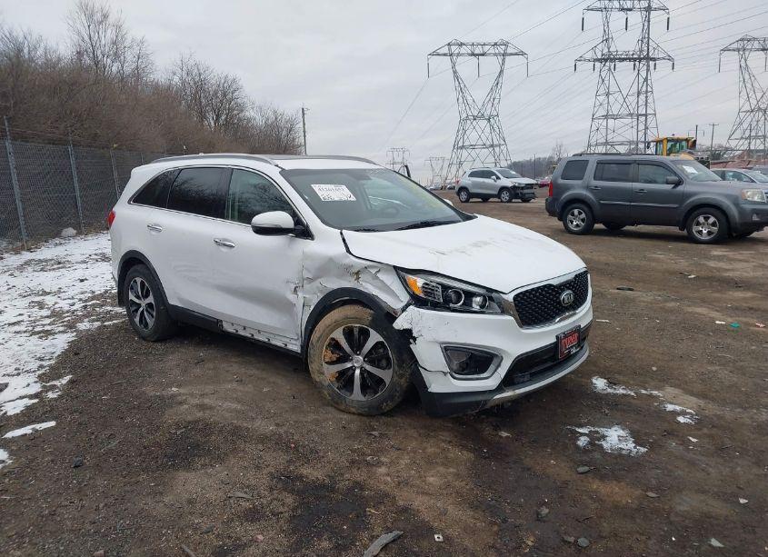 2016 Kia Sorento 2.0T EX (VIN 5XYPHDA11GG010837) main photo