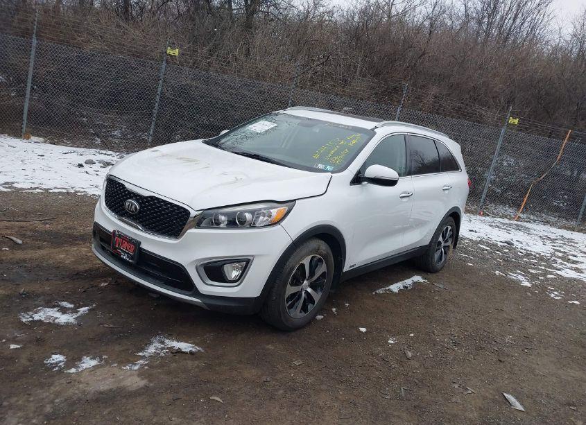 Photo 2 of 2016 Kia Sorento 2.0T EX (VIN 5XYPHDA11GG010837)