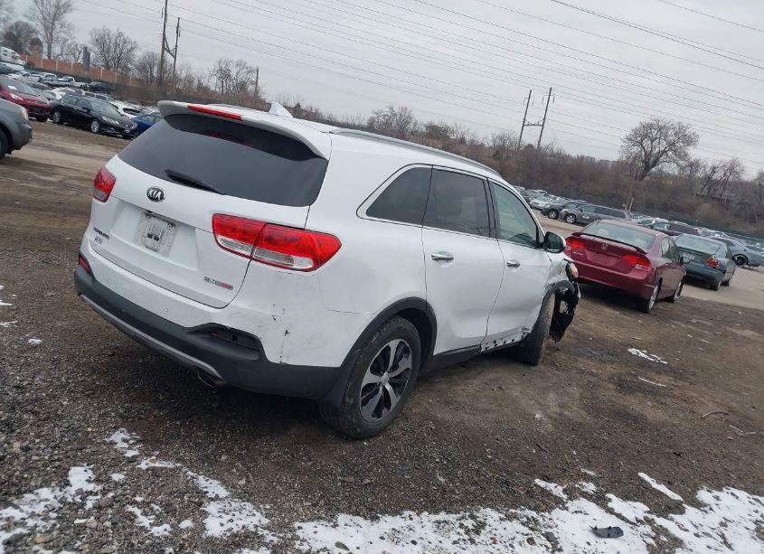 Photo 4 of 2016 Kia Sorento 2.0T EX (VIN 5XYPHDA11GG010837)