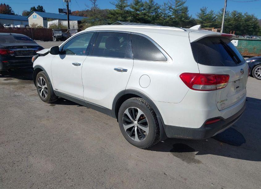 Photo 3 of 2016 Kia Sorento 2.0T EX (VIN 5XYPHDA16GG030534)