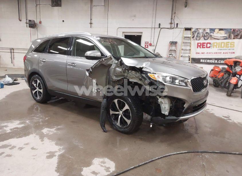 2016 Kia Sorento 2.0T EX (VIN 5XYPHDA17GG022717) main photo