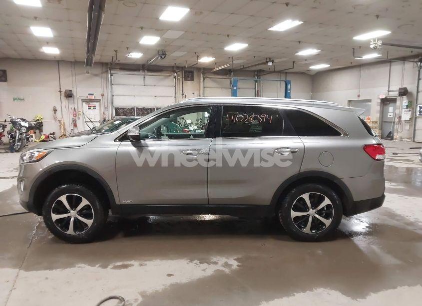 Photo 15 of 2016 Kia Sorento 2.0T EX (VIN 5XYPHDA17GG022717)