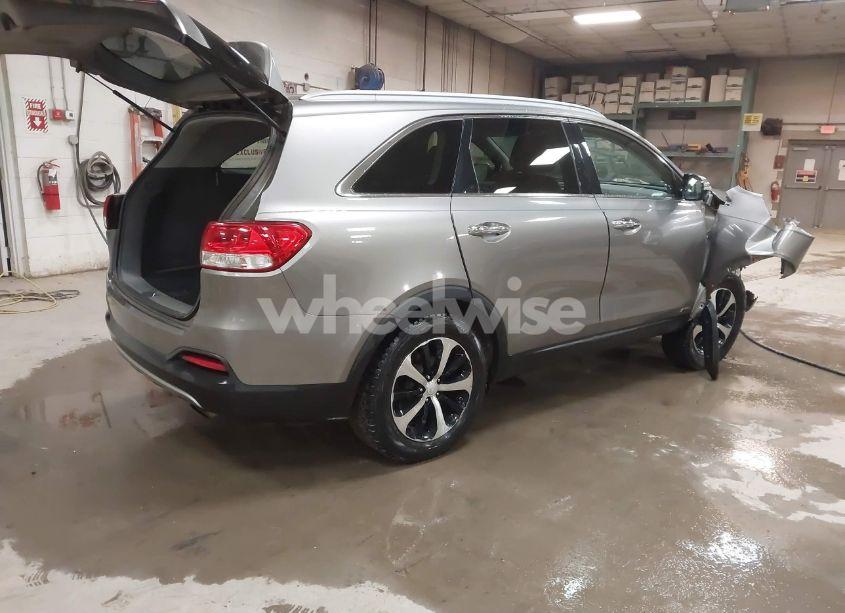 Photo 4 of 2016 Kia Sorento 2.0T EX (VIN 5XYPHDA17GG022717)