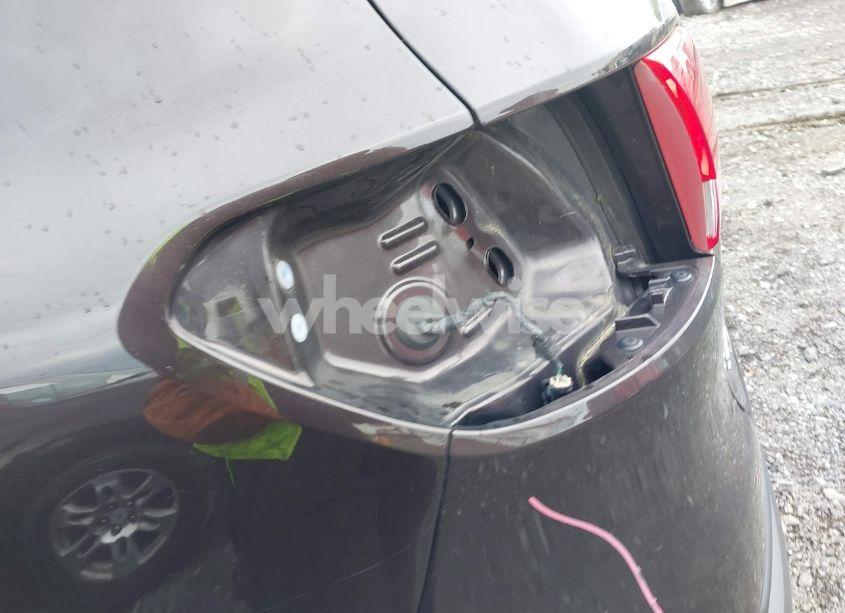 Photo 18 of 2016 Kia Sorento 2.0T EX (VIN 5XYPHDA17GG023978)