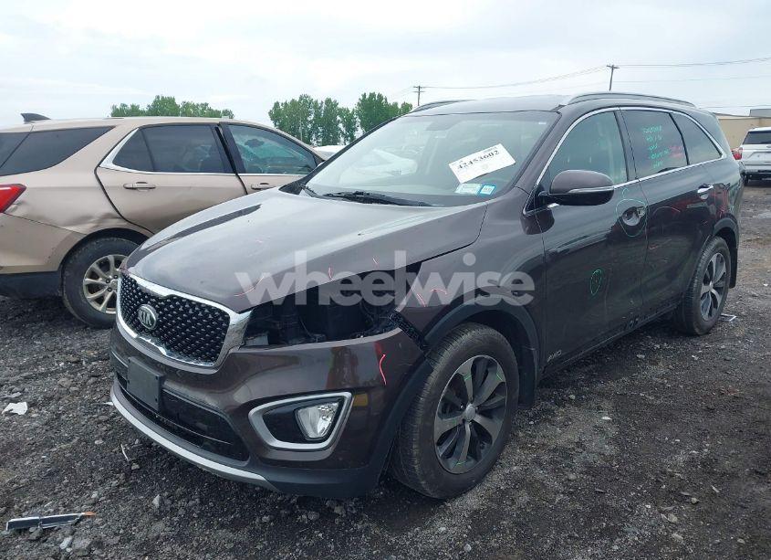 Photo 2 of 2016 Kia Sorento 2.0T EX (VIN 5XYPHDA17GG023978)