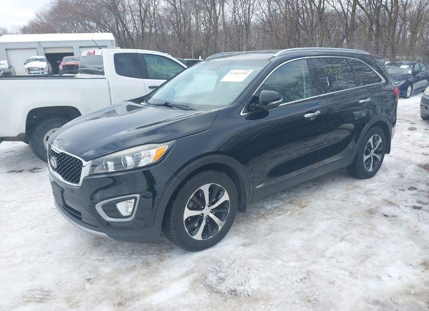 Photo 2 of 2016 Kia Sorento 2.0T EX (VIN 5XYPHDA1XGG050964)