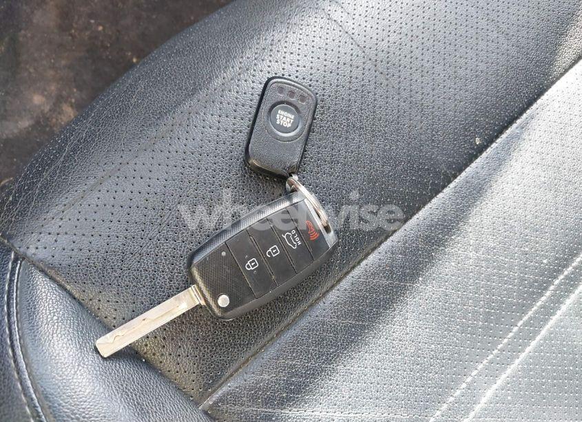 Photo 11 of 2016 Kia Sorento 3.3L EX (VIN 5XYPHDA50GG142782)