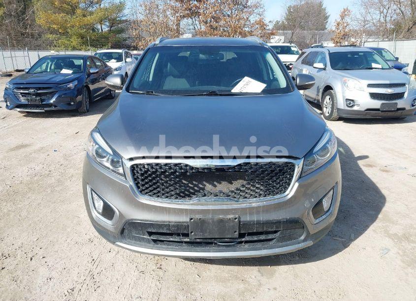 Photo 12 of 2016 Kia Sorento 3.3L EX (VIN 5XYPHDA50GG142782)