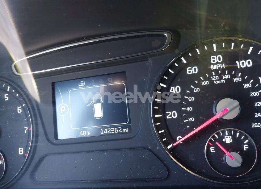 Photo 15 of 2016 Kia Sorento 3.3L EX (VIN 5XYPHDA50GG142782)